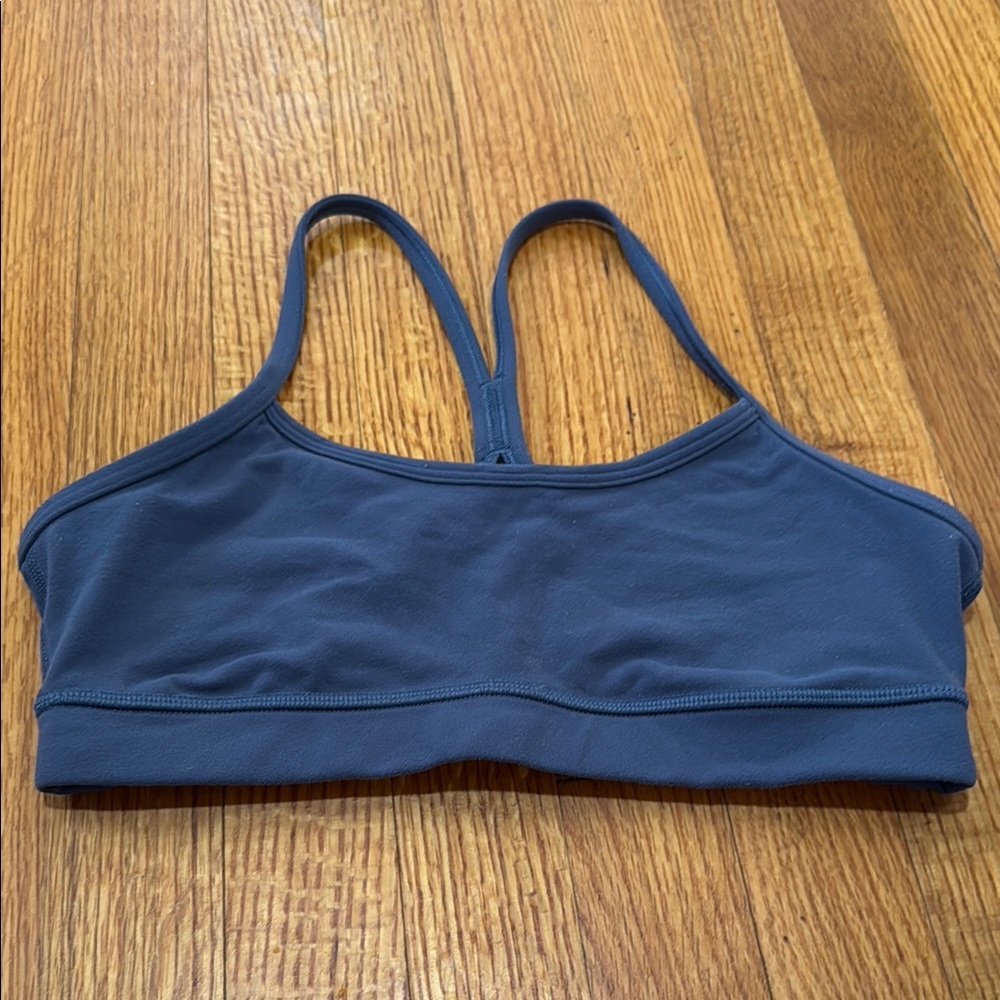 Lululemon Flow-Y sports bra size 6